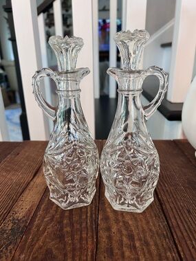 RARE PAIR “Star of David” Cruets with Stoppers